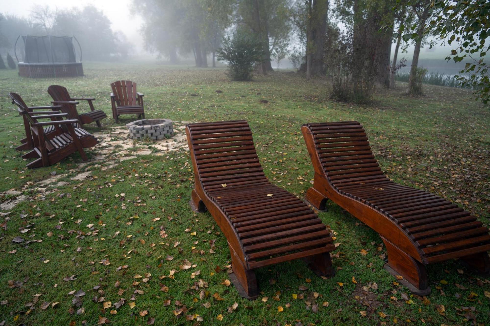 Riverside Apartments Otočac Екстериор снимка