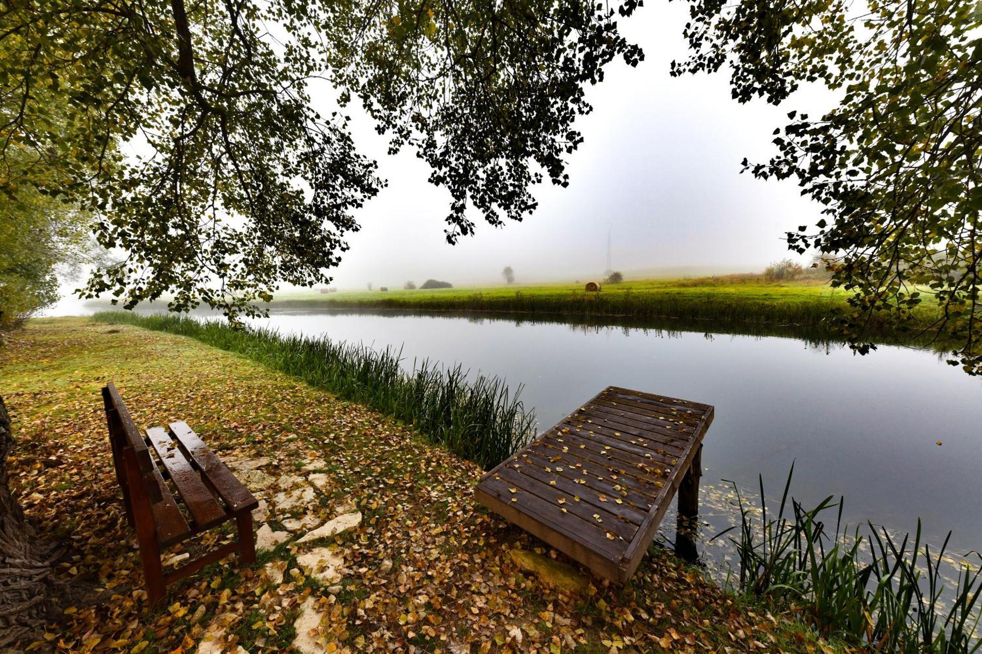 Riverside Apartments Otočac Екстериор снимка